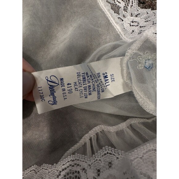 Vintage Dream Away Peignoir Size S Sheer Cream Nylon Bridal NightGown  Robe embr - Picture 9 of 11